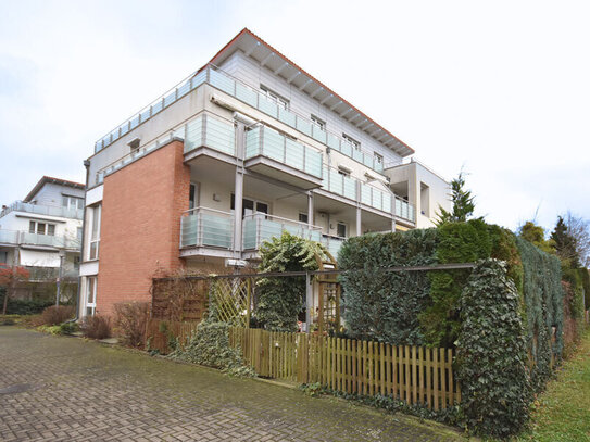 Lichtdurchflutete Wohnung mit großzügigem Balkon und Garage in Stöckheim!