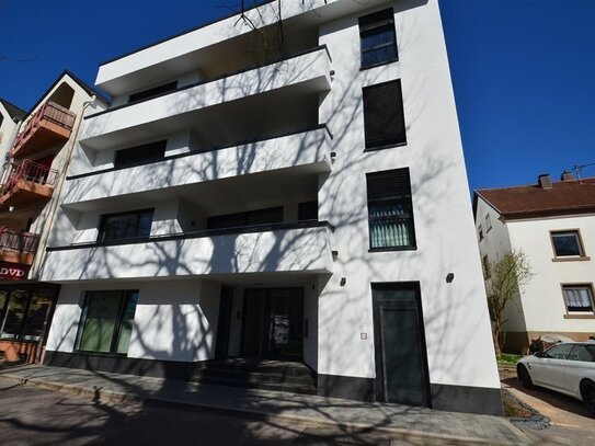 EG Ferienwohnung Merzig Stadt 60 qm PKW Stellplatz im Innenhof