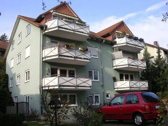 Schicke, sonnige 2-Zimmerwohnung in tip-top gepflegtem 7-Familienhaus