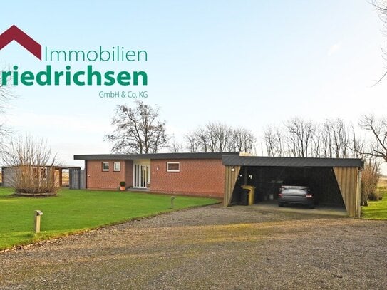 Modernisierter Bungalow mit Weitblick und großem Grundstück