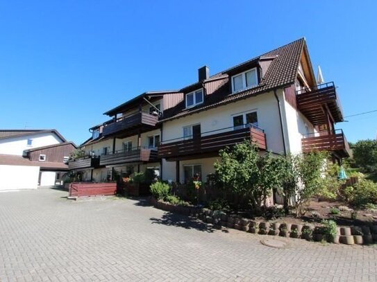 *** Sehr schöne und gepflegte 3 Zi.-Wohnung mit großem Balkon in ruhiger Lage! ***