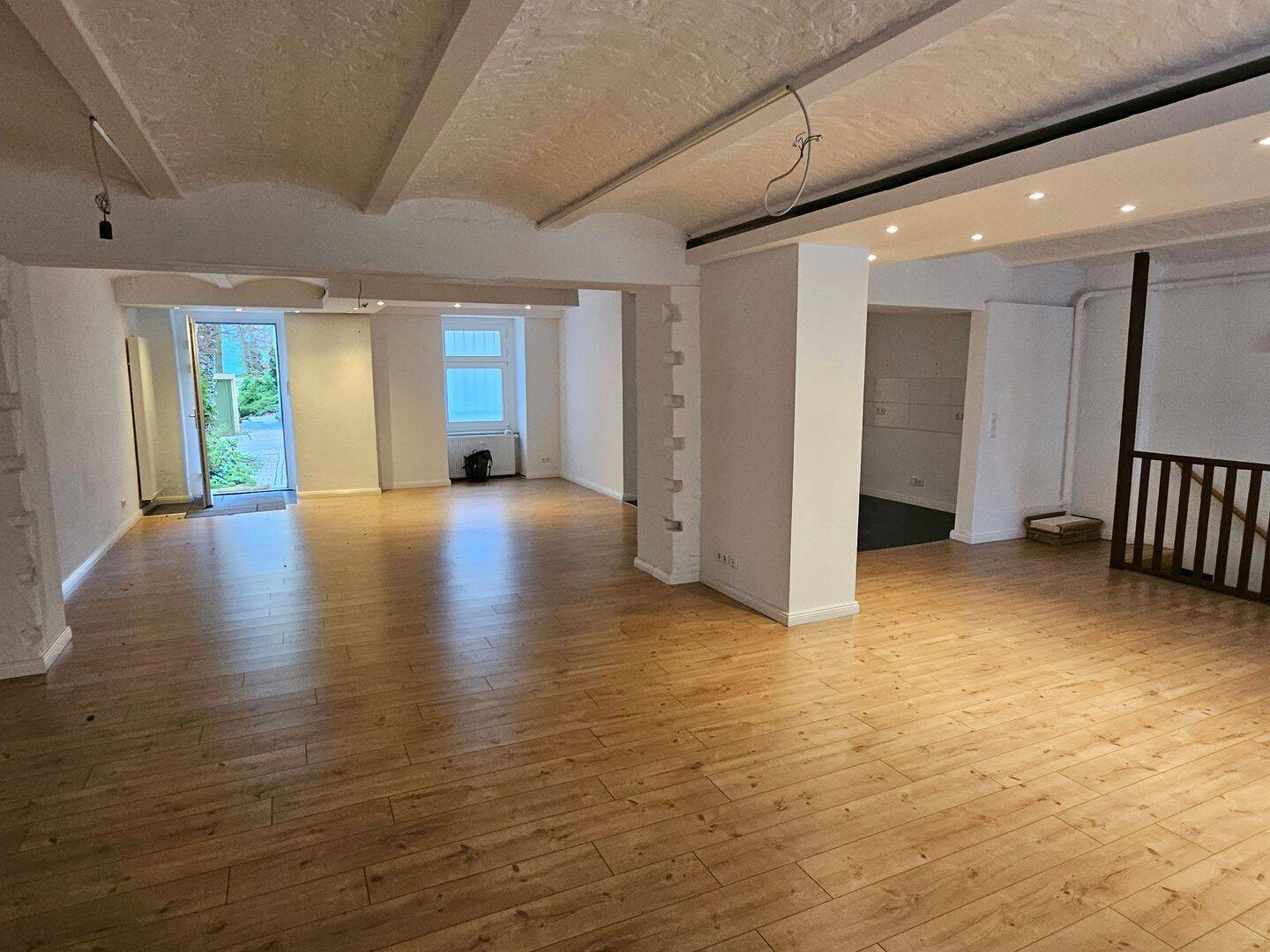 Loft im Erdgeschoss mit Lagerräumen im Keller++Wohnen und Arbeiten ++Britzer Damm - Photo 1