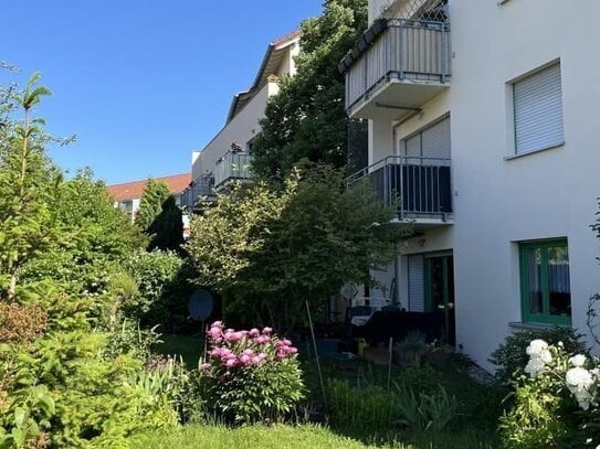 Radeberg! Gepflegte Wohlfühlwohnung mit Balkon unweit der Dresdner-Heide!