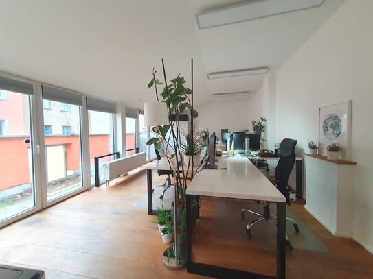 zentral + gepflegt + optimale Anbindungen --- Maisonette mit Terrasse -- nahe U-Bhf. Bernauer Straße