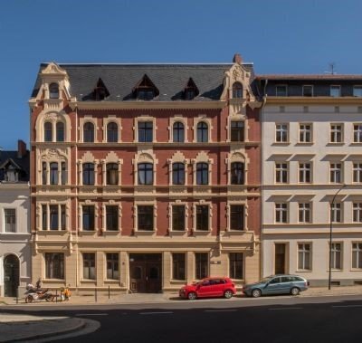 Erstbezug nach Sanierung: 4-Zimmer-Wohnung mit Balkon