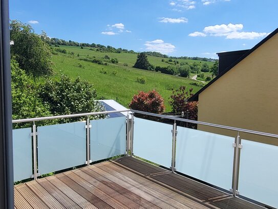 Hochwertige Wohnung mit schöner Dachterrasse in Trier-Tarforst zu vermieten!