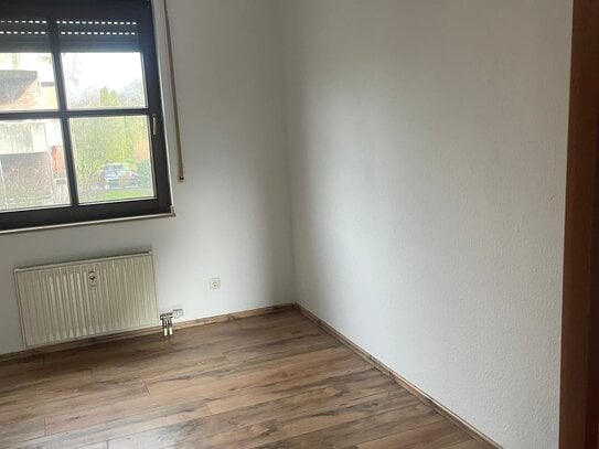 gemütliche 3-Zimmer-Dachgeschosswohnung am Ortsrand von Tönisvorst zu vermieten