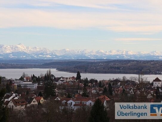 Modernisierte Eigentumswohnung im Reiheneckhausstil mit herrlicher See- und Bergsicht