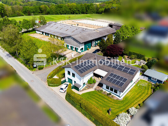 Verwirklichen Sie Ihren Traum! Modernisiertes Einfamilienhaus mit Reiterhof und noch mehr Land!