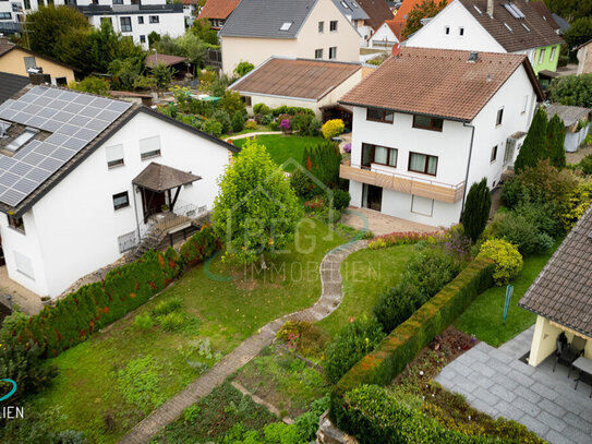 Idyllisches Einfamilienhaus mit Einliegerwohnung und großem Garten