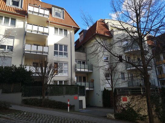 Exklusive 2-Zimmer-Terrassenwohnung mit Einbauküche im Zentrum von Ludwigsburg (Gartenstraße, LB Mitte)