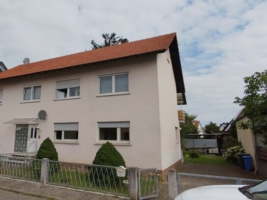 KRONAU: Einfamilienhaus mit ELW und schönem Garten sucht neue Familie