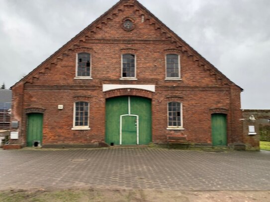 Solides Bauernhaus mit 3 abgeschlossenen Wohnungen und weiteren Ausbaumöglichkeiten