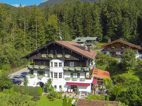 "HAUS IM HAUS" - ZWEI ETW IN EINEM CHARMANTEN LANDHAUS, KREUTH