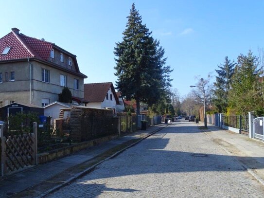 Drei-Familienhaus in ruhiger Lage - Mehrgenerationen- oder Renditeobjekt