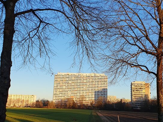 Renovierte 3 Zimmer Wohnung mit traumhaften Ausblick und Schwimmbad