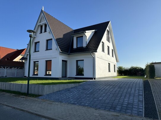 Doppelhaus im Rohbau / Steffenshagen.