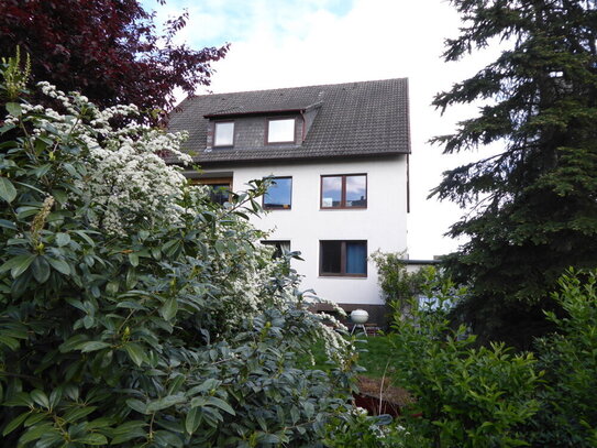 3-Familienhaus - zur Selbstnutzung oder Kapitalanlage in Langenhagen / Schulenburg