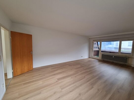 Schöne 2 Zimmerwohnung mit Loggia