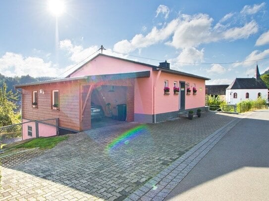 Freistehendes Einfamilienhaus mit wunderschöner Aussicht