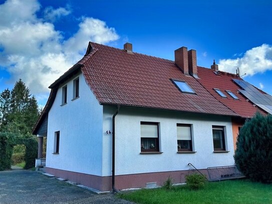 Schöne Lage am Sportplatz