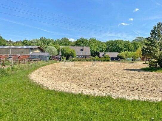 NRW, Nordrhein-Westfalen, Kreis Wesel - Reitanlage mit Halle, Aussenplatz und Wohnhaus zu verkaufen