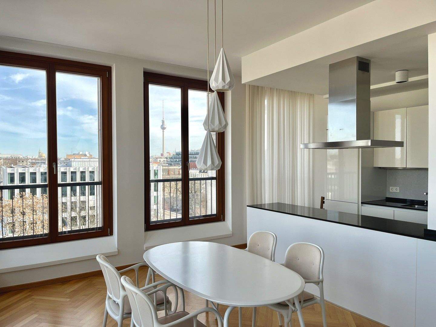 Möblierte Penthousewohnung über den Dächern von Berlin-Mitte - Photo 1