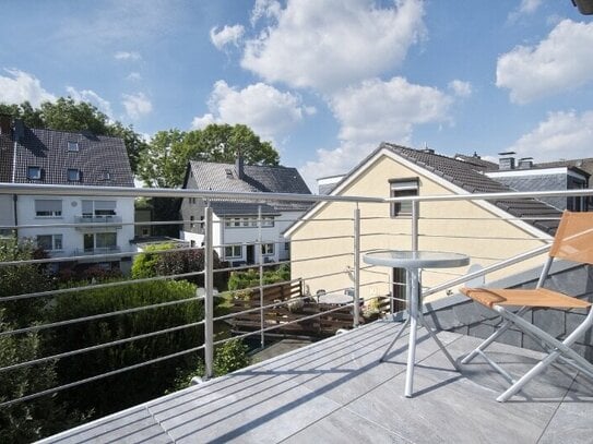 Ansprechend-gemütliche Dachgeschosswohnung mit schönem Balkon in ruhiger Wohnlage, gute Parkmöglichkeiten