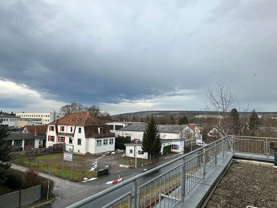 Tolle 3-Zimmer-Wohnung || Große Terrasse - Einbauküche - Stellplatz