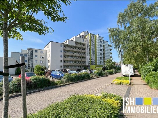 Gut geschnittene 2,5-Zimmer-Wohnung mit großer Dachterrasse