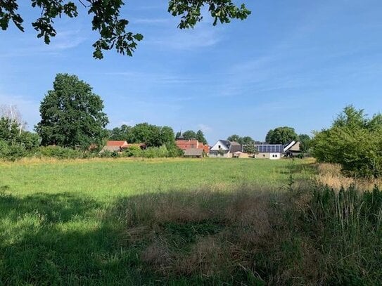 4 Seiten Hof für 4 Familien. Einfamilienhaus in Brandenburg. Für Pferdehof, Gewerbe, Berlin Umland