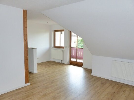 Kapitalanlage oder Eigennutz - Sanierte ETW in Bannewitz 65 m², inkl. EBK, Balkon & TG-Stellplatz!