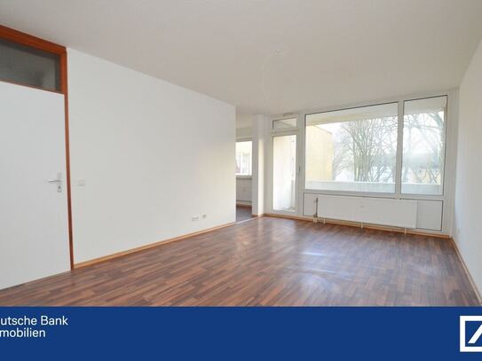 Singles und Paare aufgepasst!! Frisch renovierte 2 Zimmer Wohnung mit Balkon in DUI-Obermeiderich