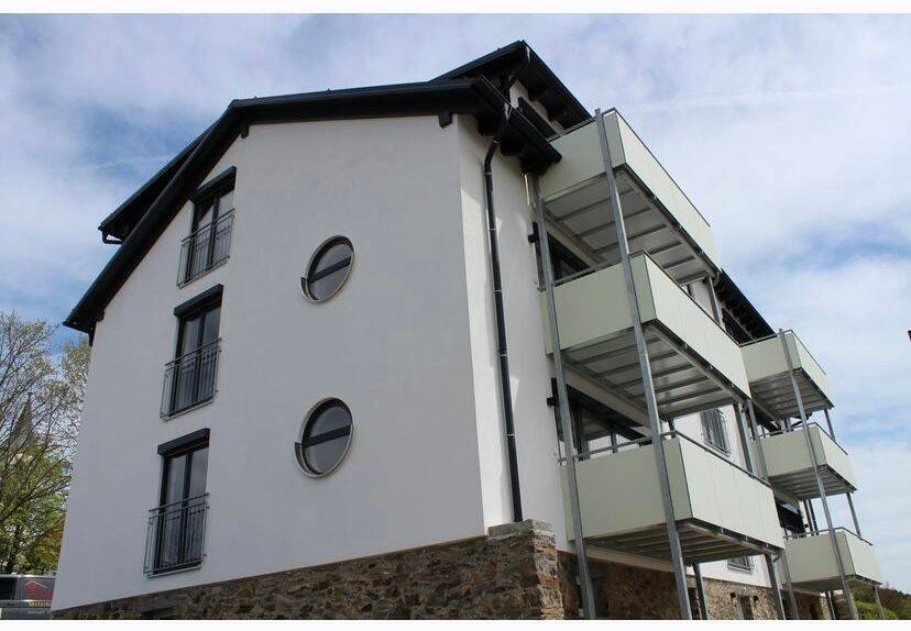                                                               Dachgeschosswohnung in herrlicher Lage                                                       in Hohenwarth (Cham)