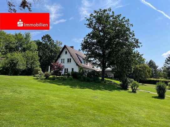 Ein Paradies im Herzen von Frankenberg - Parkähnliches Grundstück mit altem Baumbestand