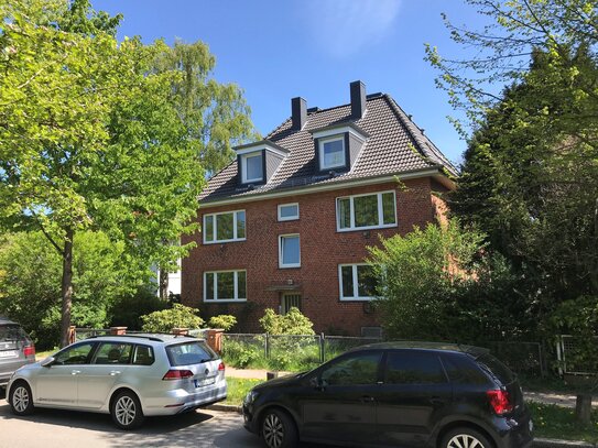 Schickes, renoviertes 1 Zimmer Apartment im Rotklinker in S Bahn Blankenese Nähe