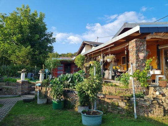 +++Freistehender Bungalow mit wunderschönem Garten In ruhiger Lage von Völklingen OT Lauterbach+++