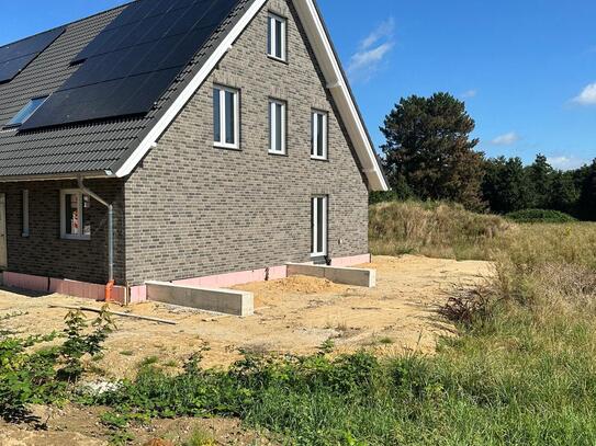 Moderne Doppelhaushälfte (Neubau) mit Garten in ruhiger Lage in Nettetal zu vermieten