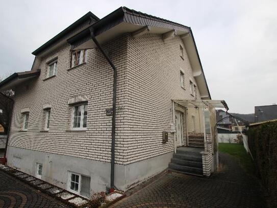 Schickes Zweifamilienhaus Hennef sehr gute ruhige Lage 3 Bäder Kamin Erker 2 Balkone Garten Garage