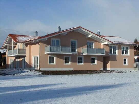 Fünffamilienhaus, Dachgeschoß 3 - Zimmerwohnung mit Balkon