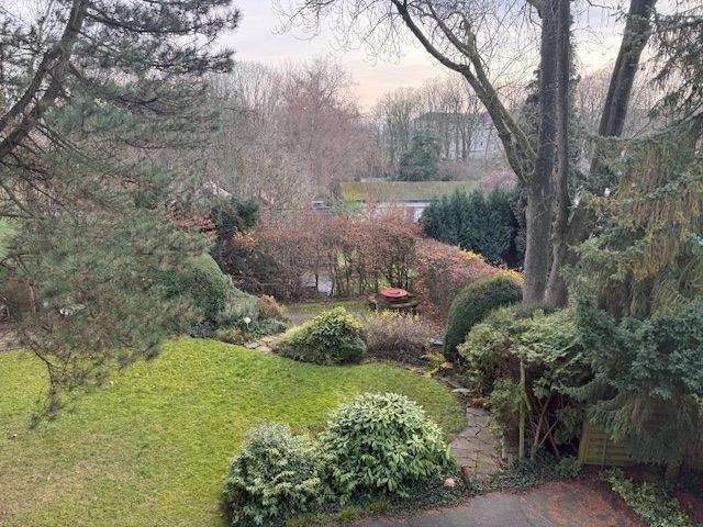 Geräumiges Familienhaus mit Balkon und Terrasse in Steele, Essen