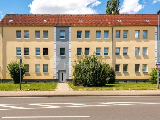 Lichtdurchflutete Etagenwohnung mit Balkon und Stellplatz in begehrter Lage von Merseburg