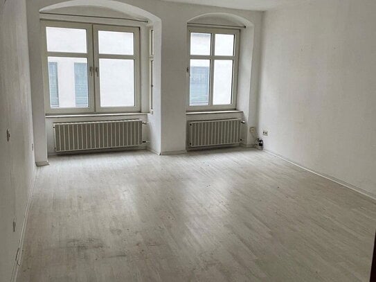 4- Zimmer Wohnung mit Potenzial