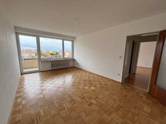 Traumhafter Weitblick - Schöne 2-Zimmer Wohnung mit großem Balkon in Germering