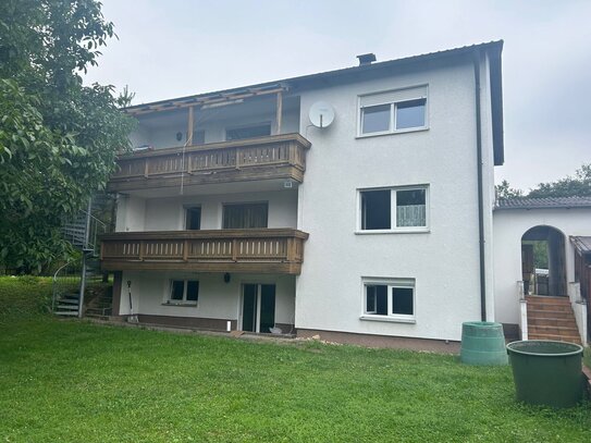 Mehrfamilienhaus in Donaustauf, großes Grundstück, frei werdend