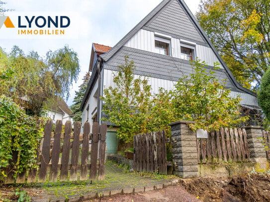 Einfamilienhaus mit Sauna und Wintergarten sowie Bungalow im Thüringer Wald