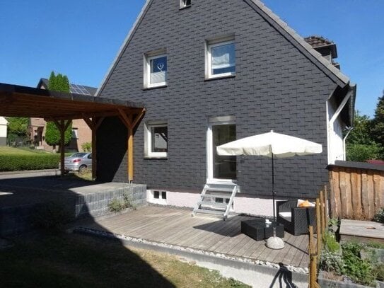 Hochwertige, helle und klimafreundliche 2 Zimmerwohnung mit Terrasse, Garten & Sauna in Heiligenhaus