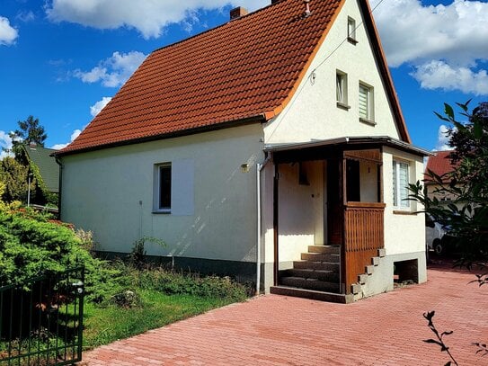 BARRIEREFREI! Das kleine Haus für die kleine Familie in ruhiger ländlicher Lage!