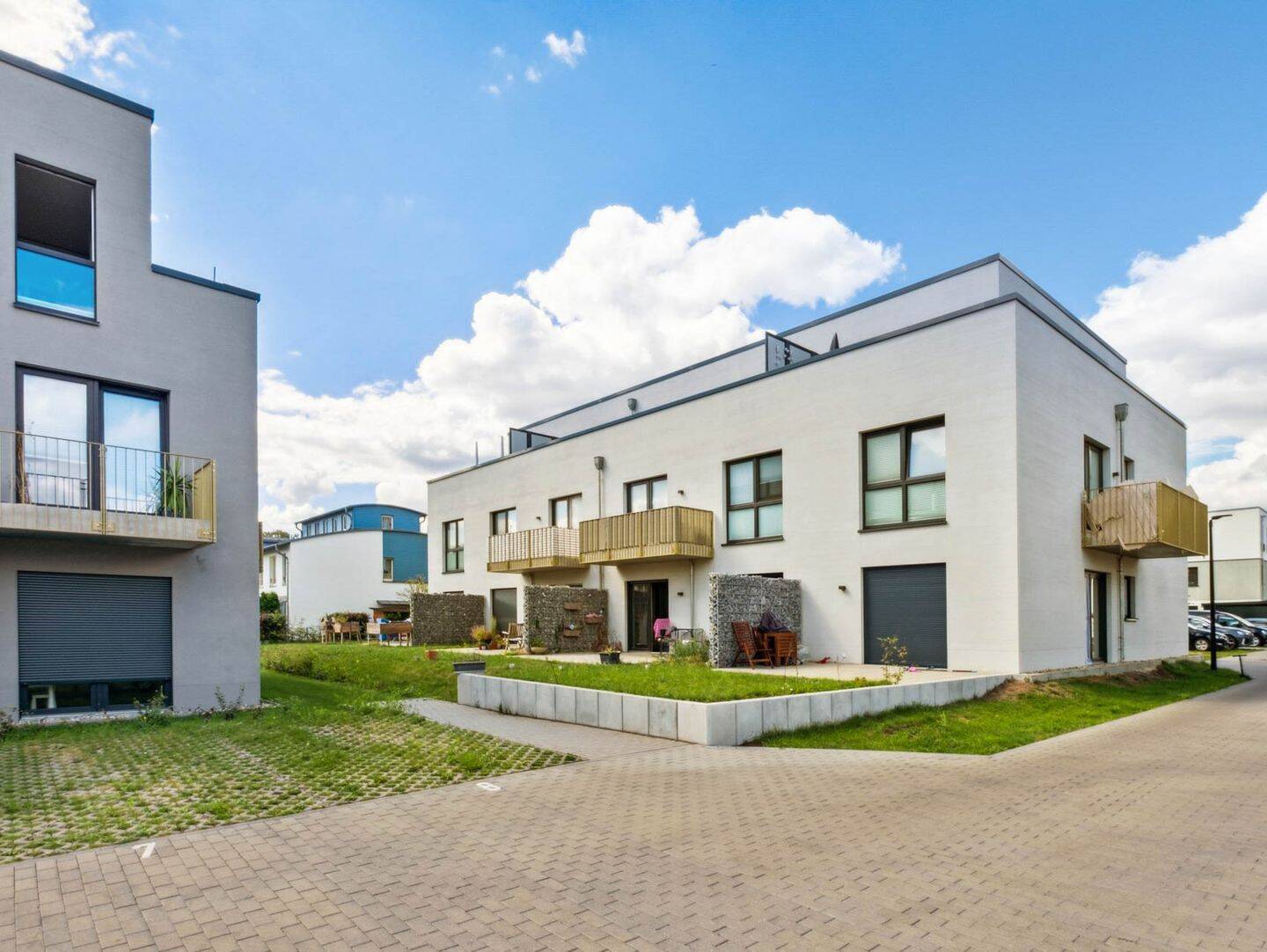 Moderne 2 Zimmer Wohnung mit Einbauchküche und Balkon zu vermieten! - Foto 1