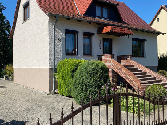 Einfamilienhaus zur Miete + Garage + Terrasse + EBK